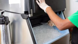 Ice storage bins: the unsung heroes of commercial ice makers